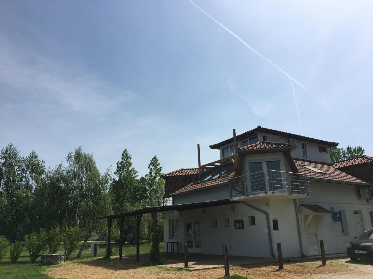 Beach Resident Balatonszárszó 외부 사진